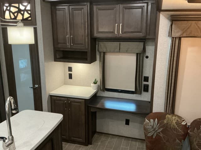 2020 Keystone RV 2020 Keystone RV Alpine - thumbnail 21