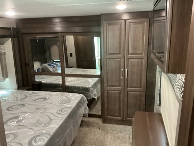 2020 Keystone RV 2020 Keystone RV Alpine - thumbnail 33