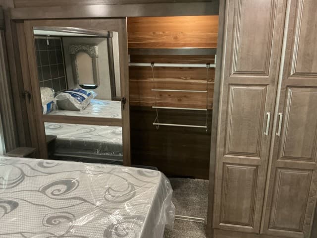 2020 Keystone RV 2020 Keystone RV Alpine - thumbnail 37