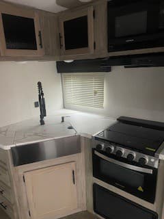 2022 Forest River 2022 Forest River Alpha Wolf - thumbnail 21