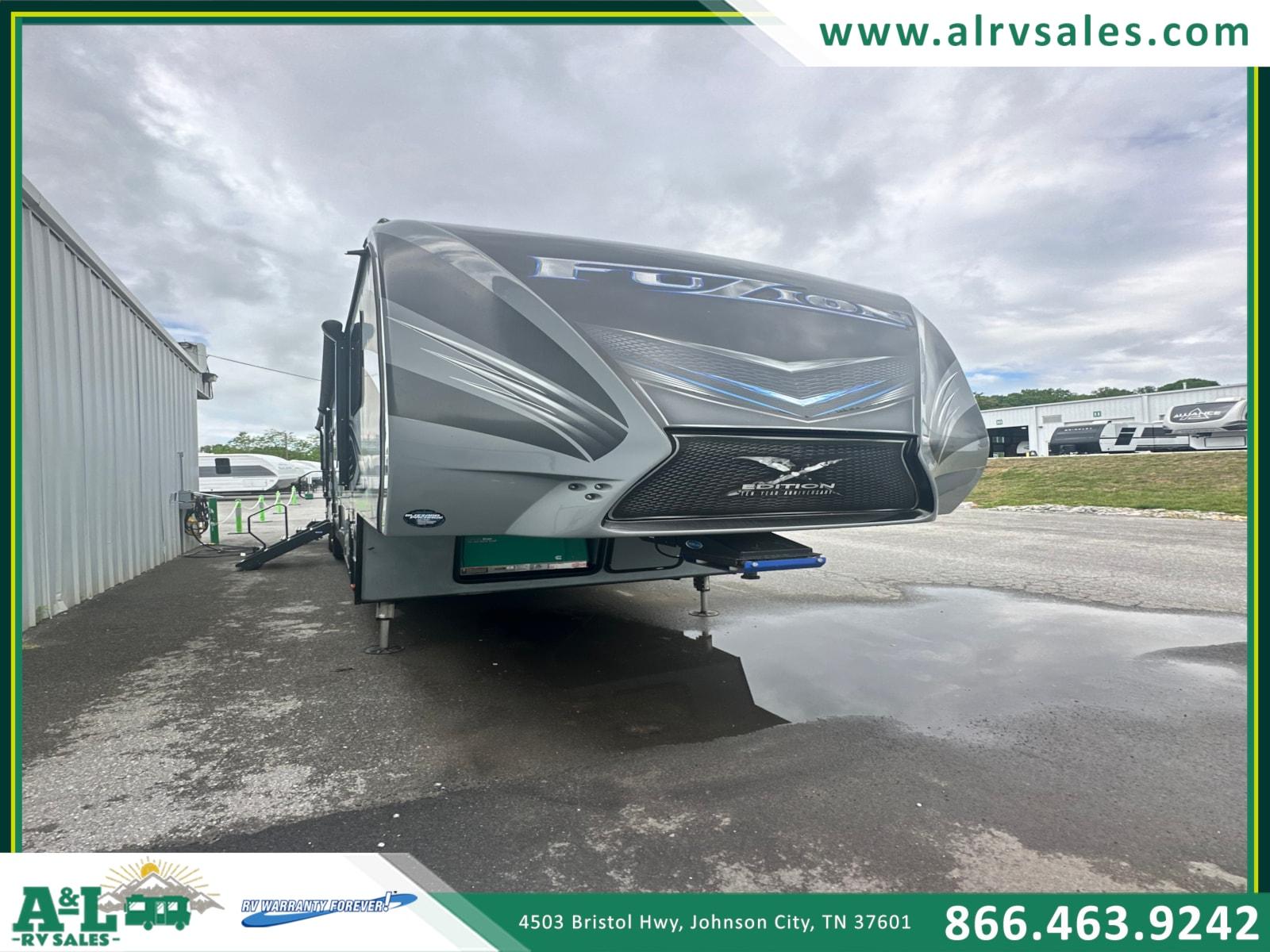 2018 Keystone Fuzion 369