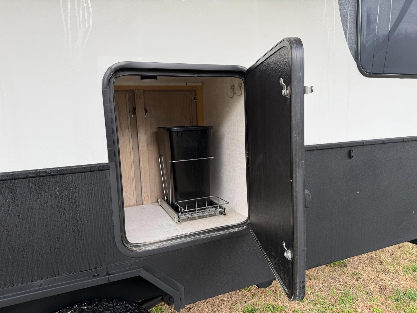 2023 Ember RV 2023 Ember RV Overland - thumbnail 5