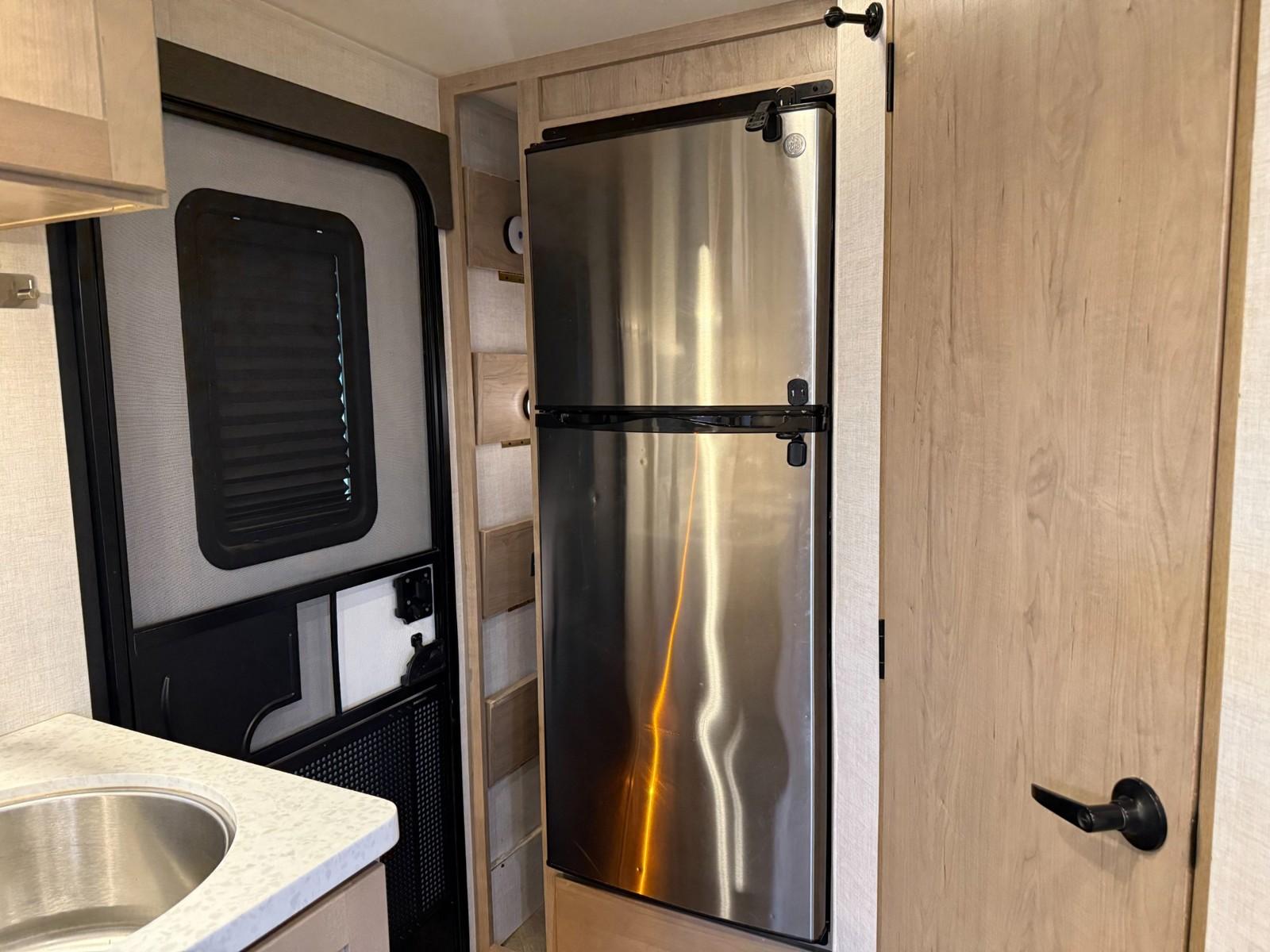 2023 Ember RV 2023 Ember RV Overland - thumbnail 10