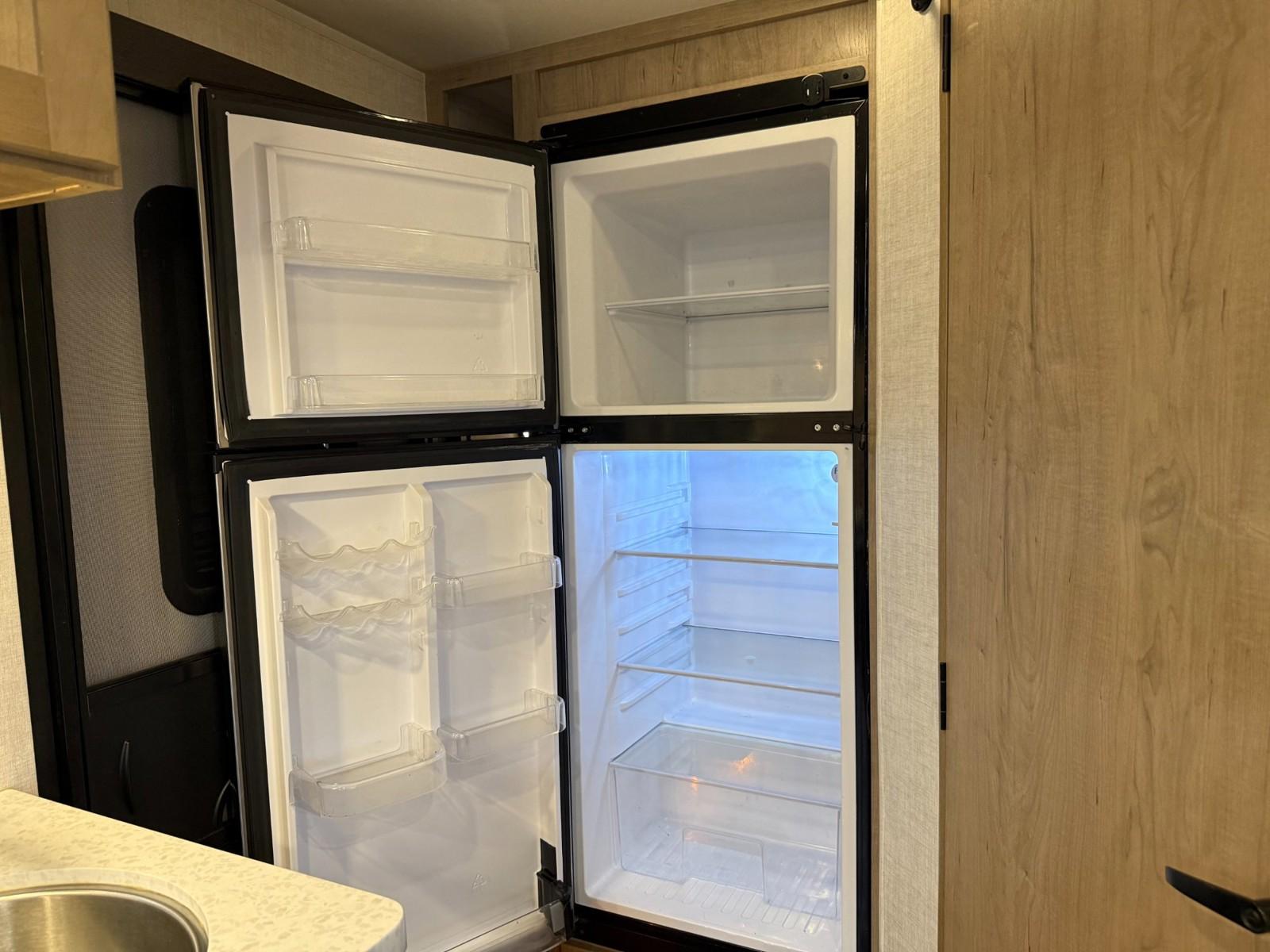 2023 Ember RV 2023 Ember RV Overland - thumbnail 11