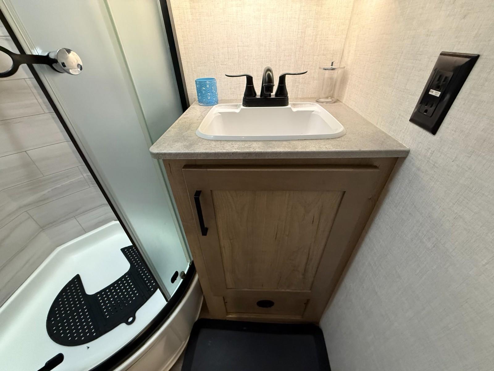 2023 Ember RV 2023 Ember RV Overland - thumbnail 18