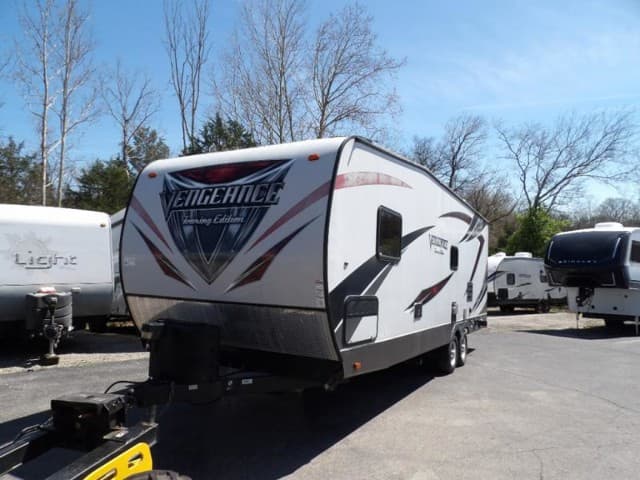 2017 Forest River 2017 Forest River Vengeance - thumbnail 6