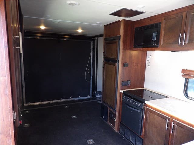 2017 Forest River 2017 Forest River Vengeance - thumbnail 8