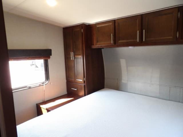 2017 Forest River 2017 Forest River Vengeance - thumbnail 9