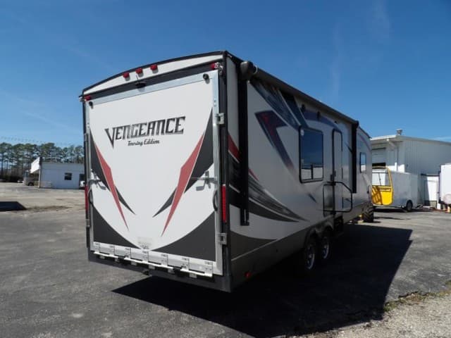 2017 Forest River 2017 Forest River Vengeance - thumbnail 13