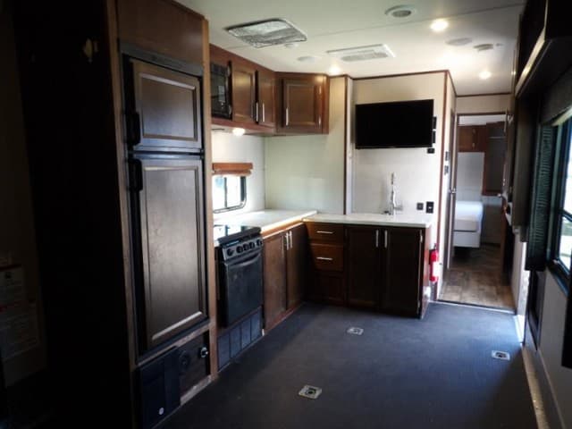 2017 Forest River 2017 Forest River Vengeance - thumbnail 14