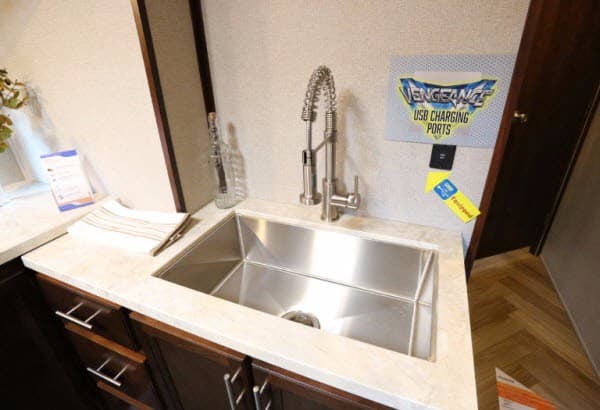 2017 Forest River 2017 Forest River Vengeance - thumbnail 16