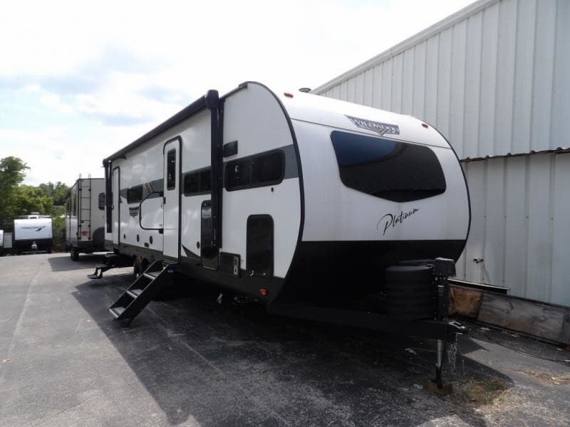 2024 Forest River Wildwood X-Lite 28FKGX