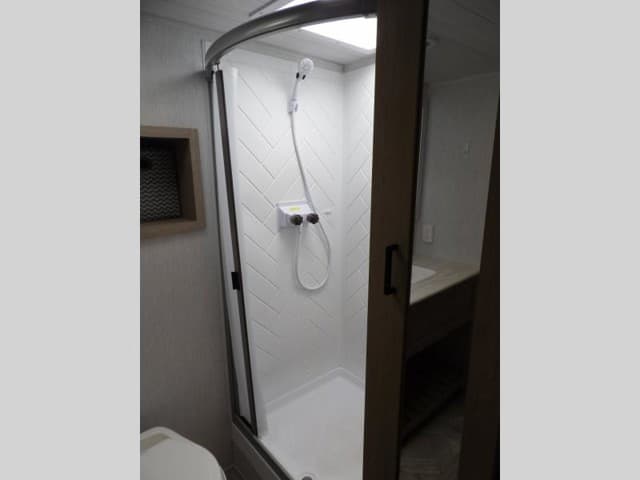 2024 Forest River 2024 Forest River Wildwood X-Lite - thumbnail 7