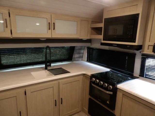 2024 Forest River 2024 Forest River Wildwood X-Lite - thumbnail 15