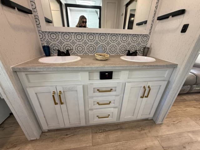 2023 Dutchmen 2023 Dutchmen Astoria - thumbnail 34