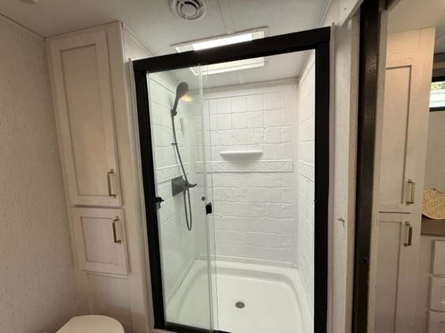 2023 Dutchmen 2023 Dutchmen Astoria - thumbnail 35