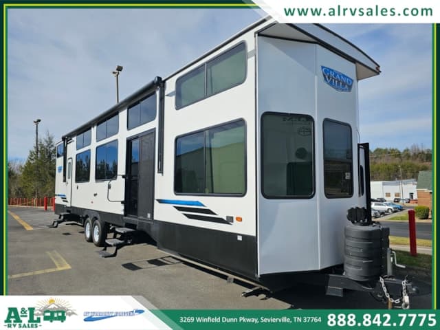 2023 Forest River Salem Grand Villa 42VIEW