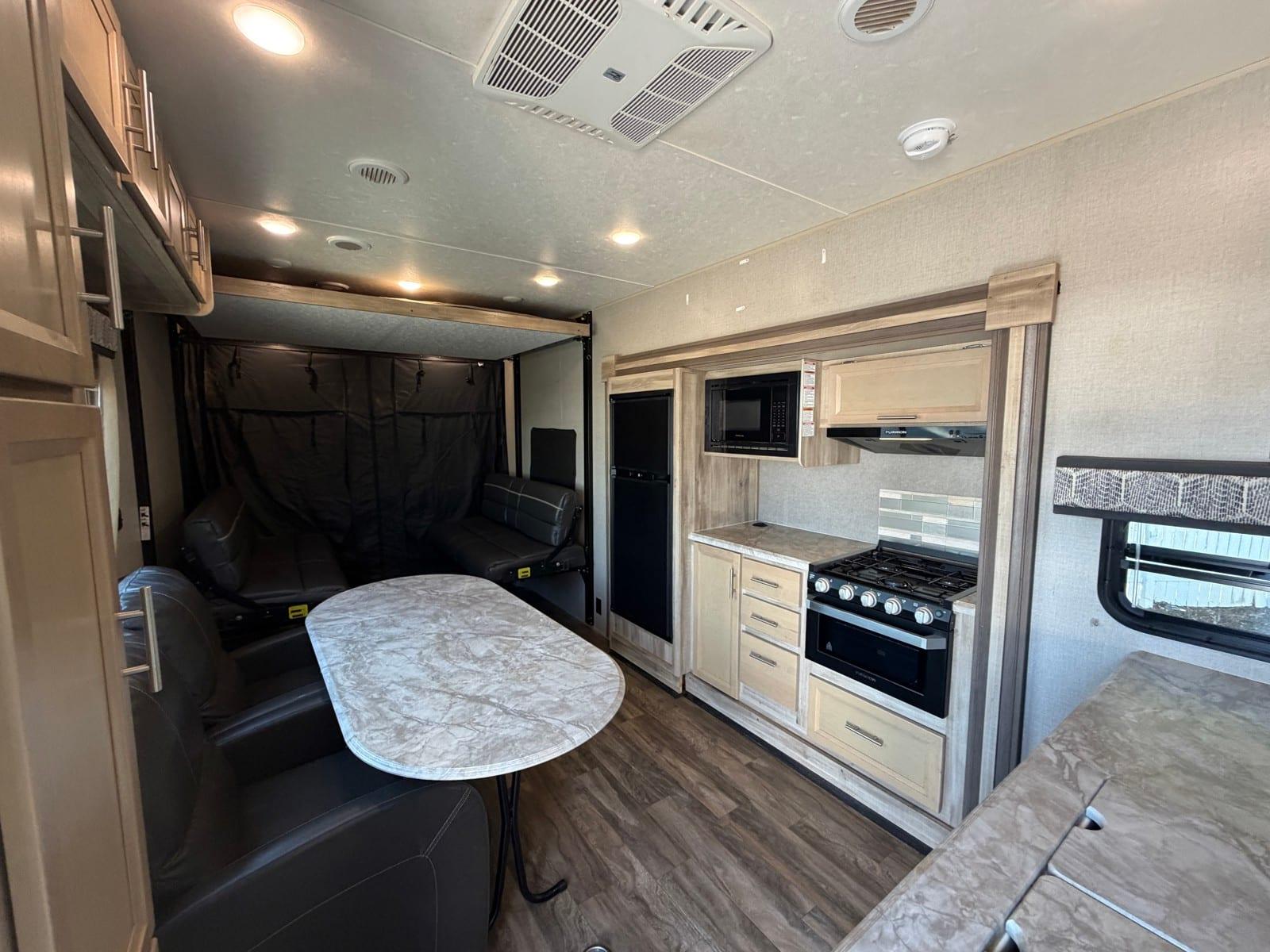2020 Coachmen 2020 Coachmen Catalina Trail Blazer - thumbnail 8