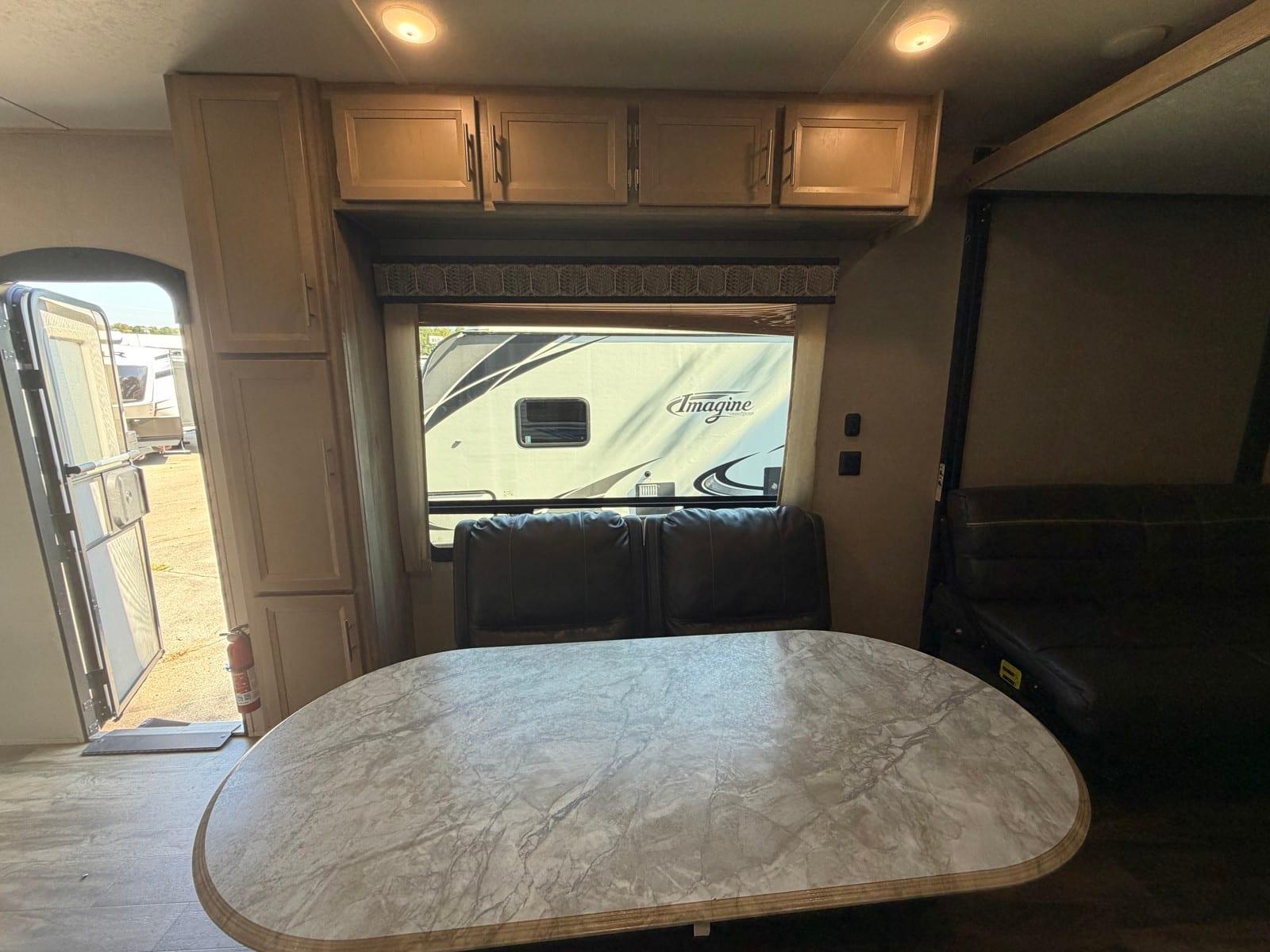 2020 Coachmen 2020 Coachmen Catalina Trail Blazer - thumbnail 10