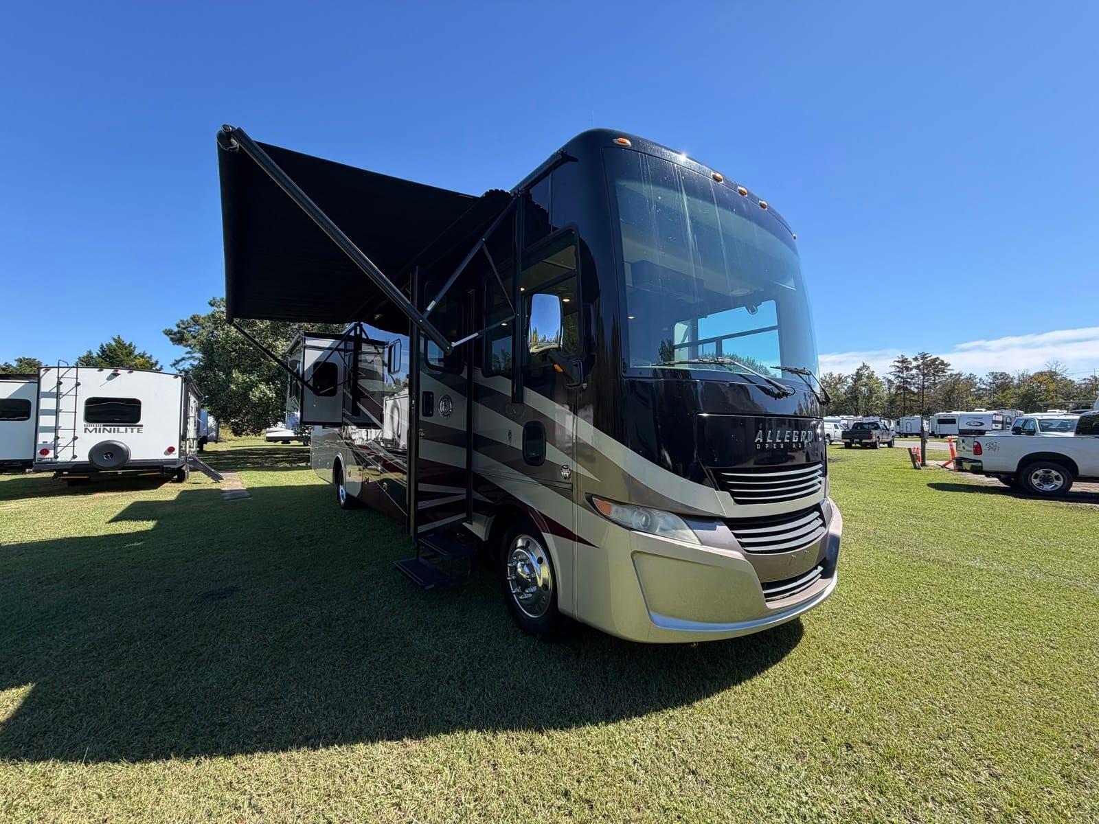 2017 Tiffin Motorhomes Open Road Allegro 36UA