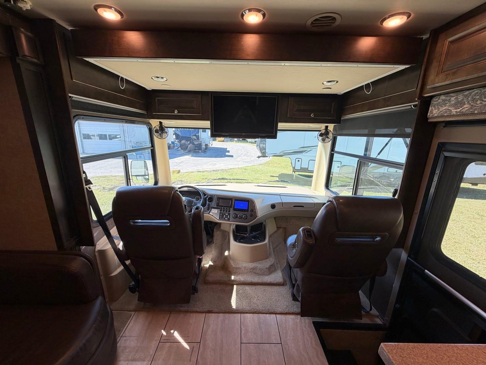 2017 Tiffin Motorhomes 2017 Tiffin Motorhomes Open Road Allegro - thumbnail 12