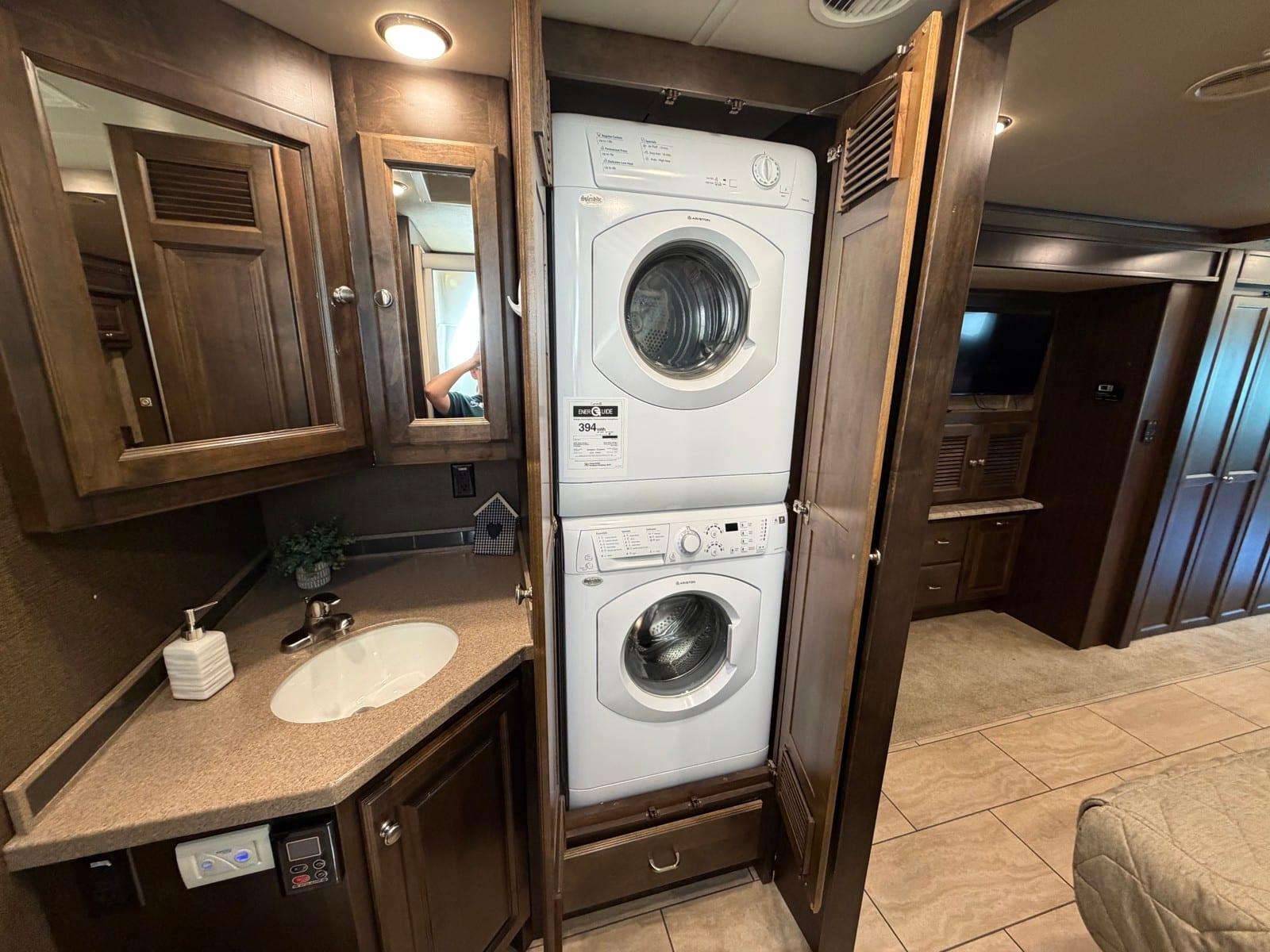 2017 Tiffin Motorhomes 2017 Tiffin Motorhomes Open Road Allegro - thumbnail 57