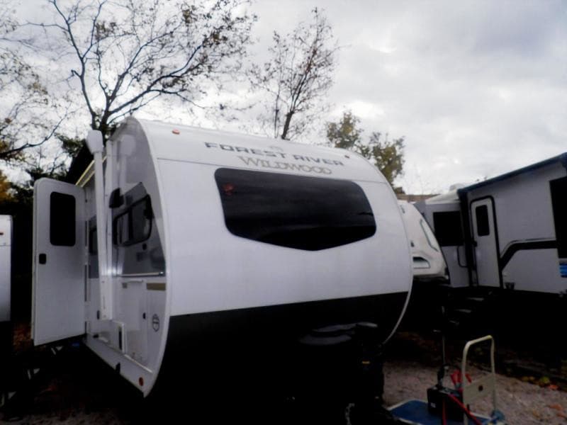 2025 Forest River Wildwood X-Lite 28FKGX