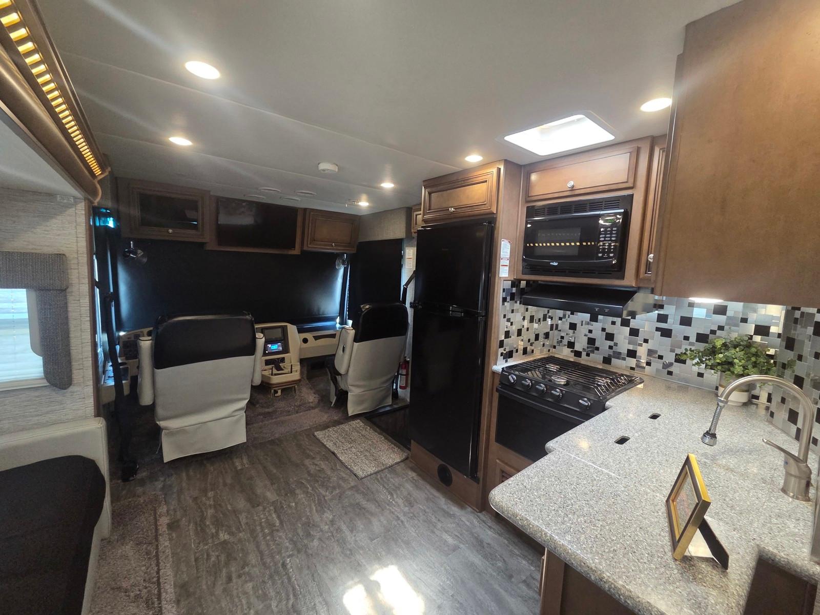 2019 Newmar 2019 Newmar Bay Star - thumbnail 7