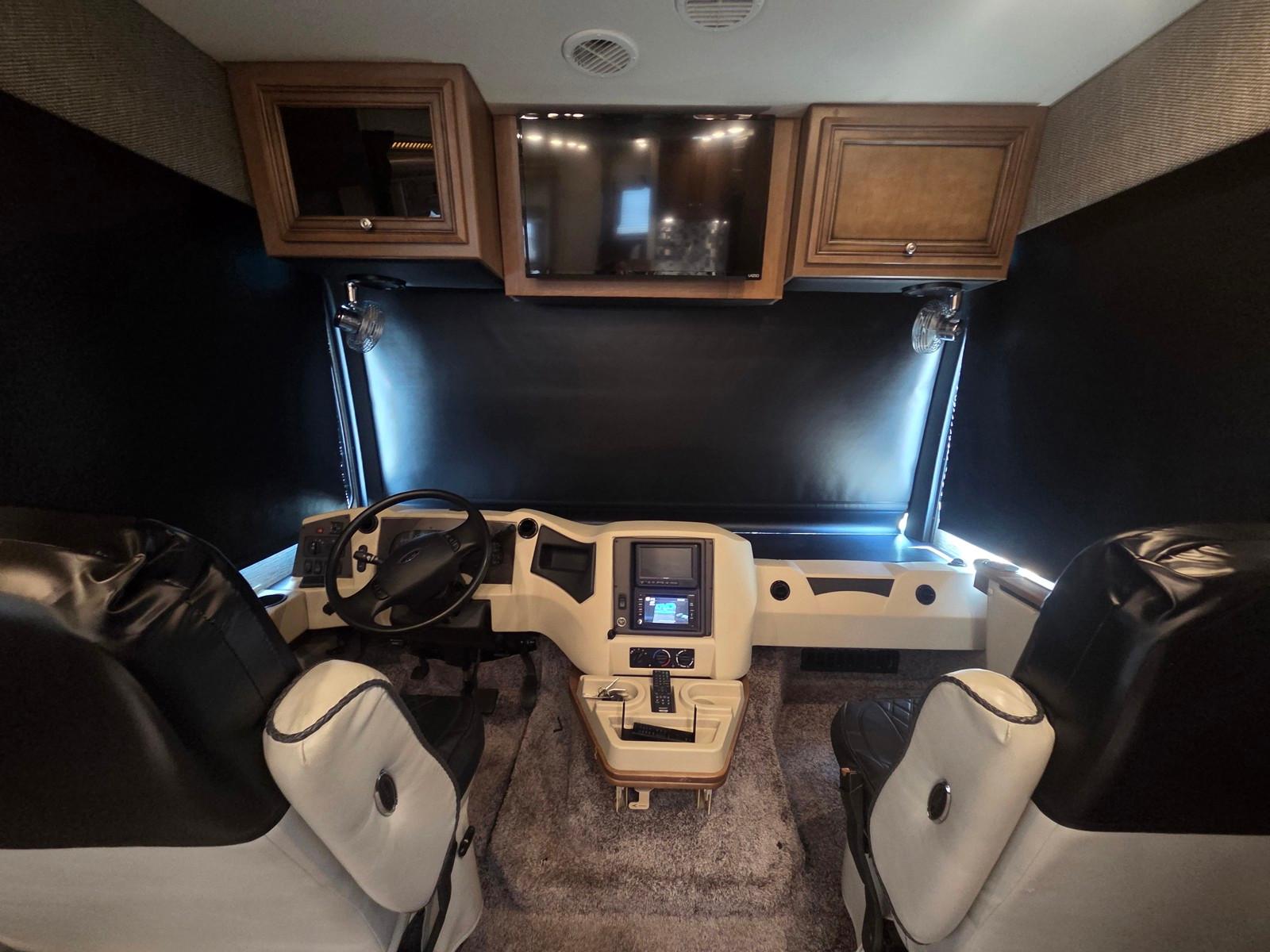2019 Newmar 2019 Newmar Bay Star - thumbnail 10