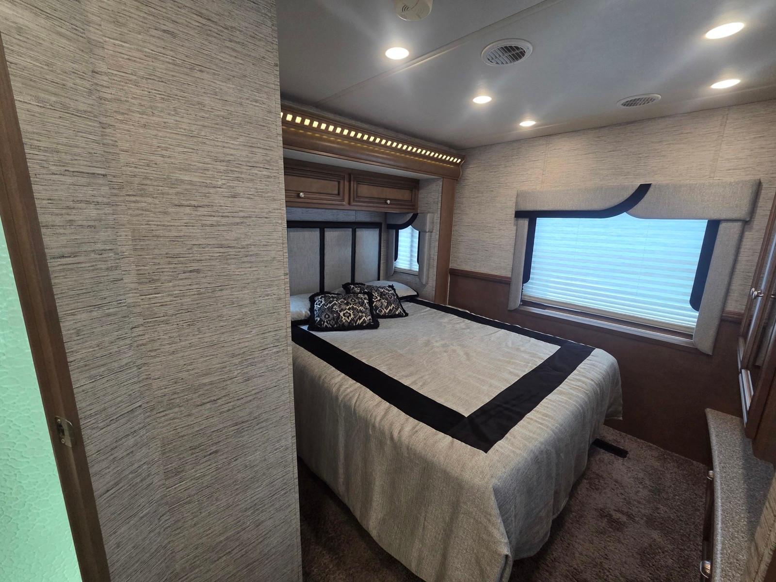 2019 Newmar 2019 Newmar Bay Star - thumbnail 14
