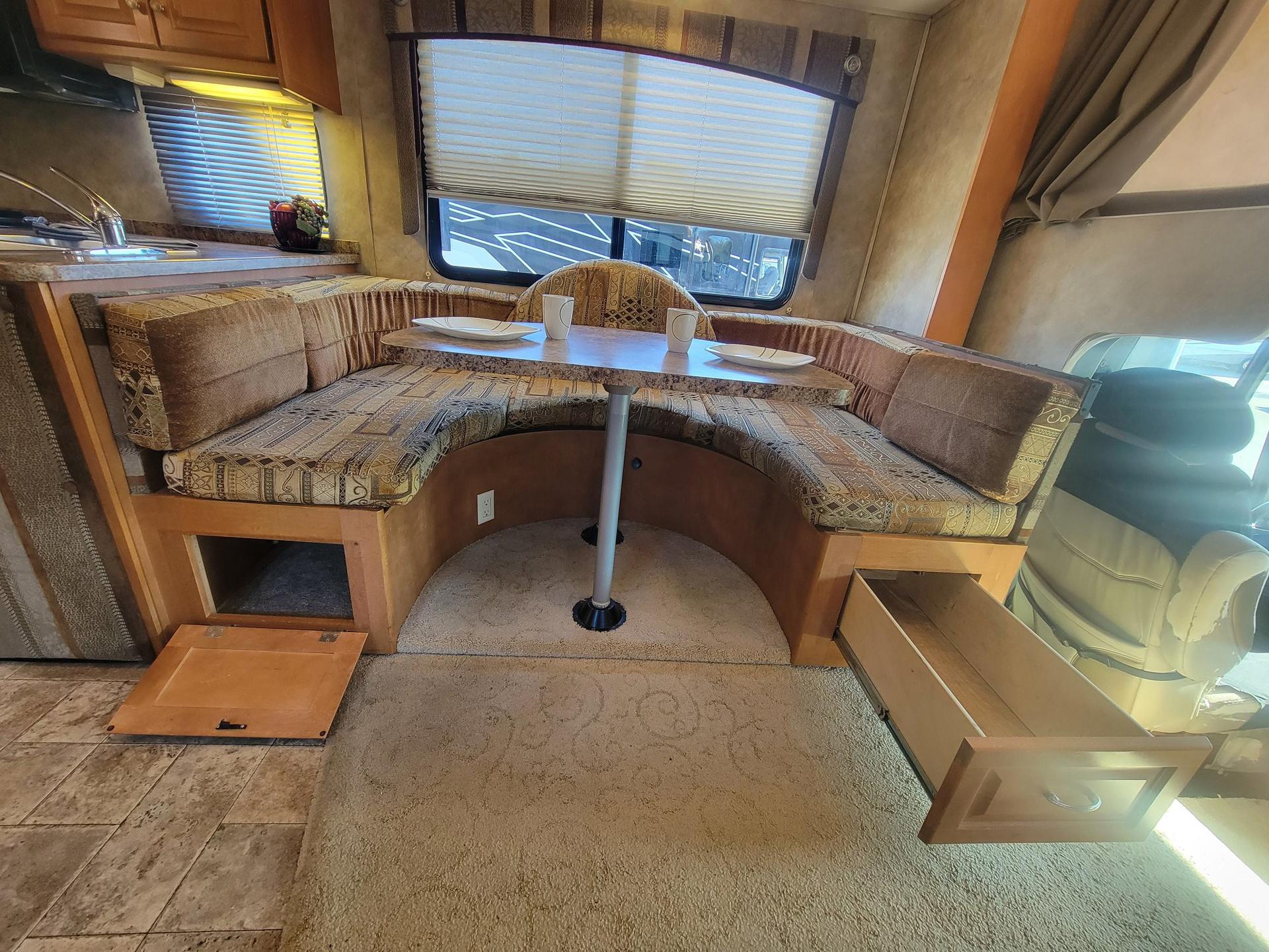 2010 Gulf Stream 2010 Gulf Stream Conquest Super Series - thumbnail 29