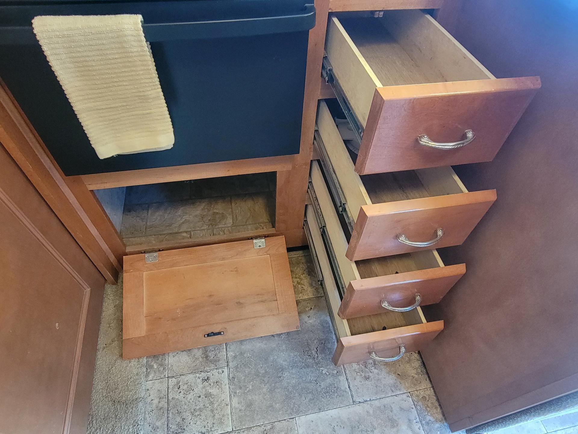 2010 Gulf Stream 2010 Gulf Stream Conquest Super Series - thumbnail 33