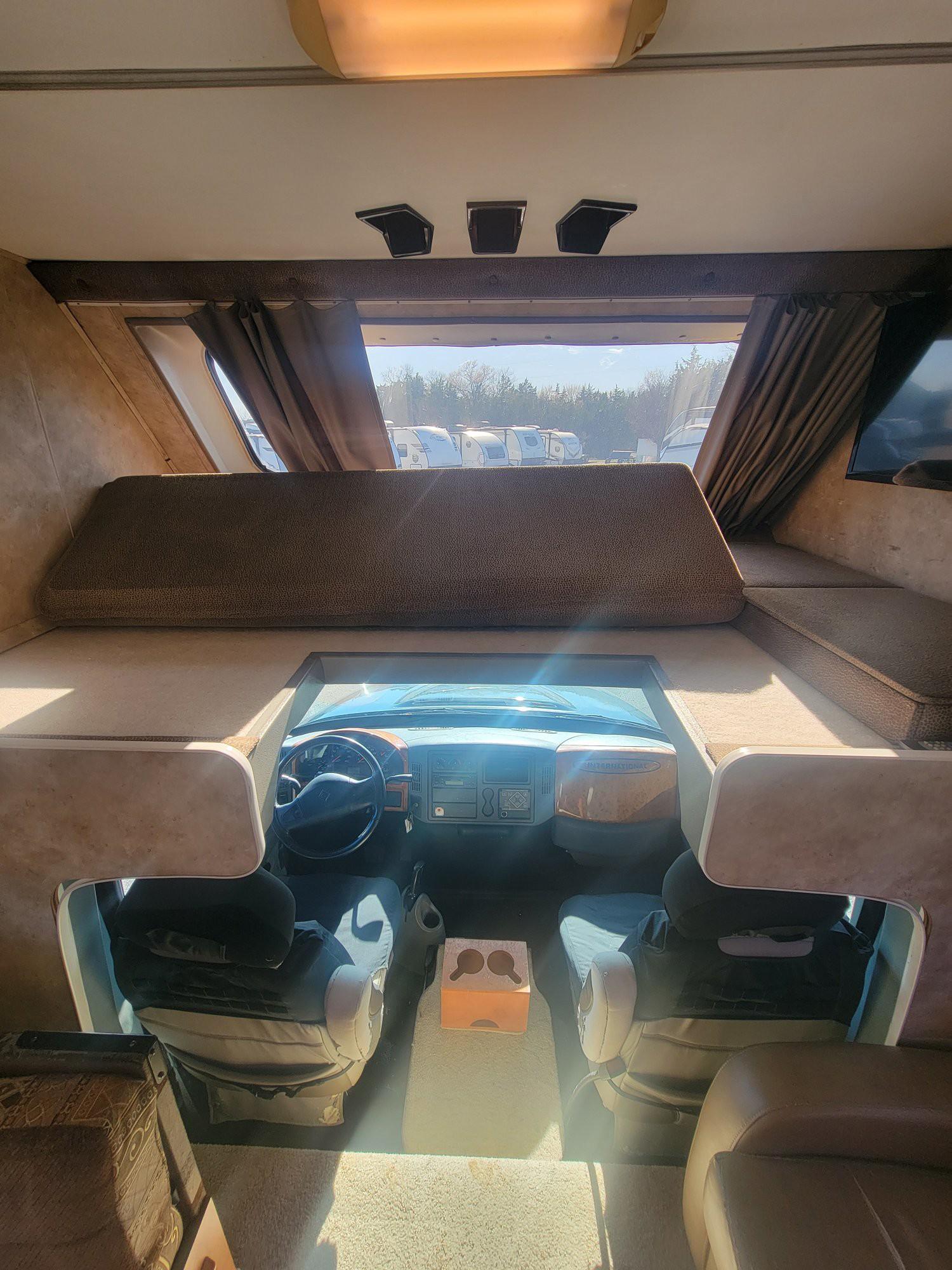 2010 Gulf Stream 2010 Gulf Stream Conquest Super Series - thumbnail 39