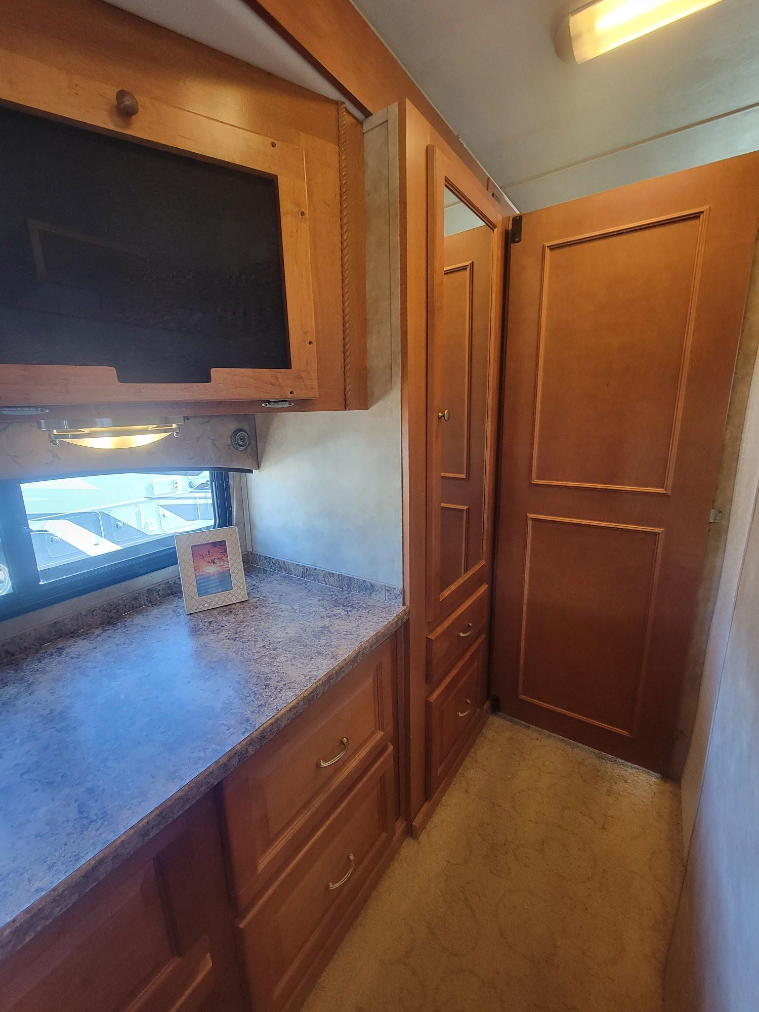 2010 Gulf Stream 2010 Gulf Stream Conquest Super Series - thumbnail 45