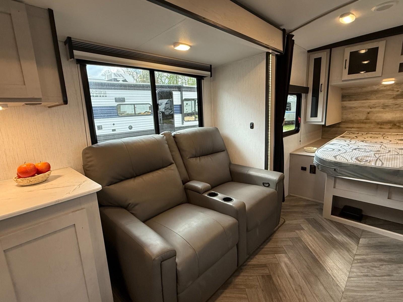 2023 Heartland 2023 Heartland Mallard - thumbnail 17