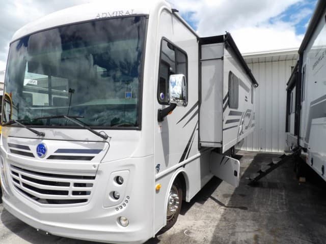 2024 Holiday Rambler 2024 Holiday Rambler Admiral - thumbnail 5