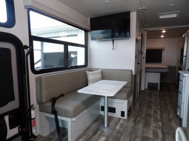 2024 Holiday Rambler 2024 Holiday Rambler Admiral - thumbnail 12