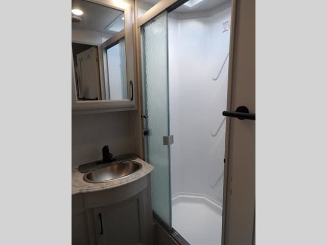 2024 Holiday Rambler 2024 Holiday Rambler Admiral - thumbnail 17