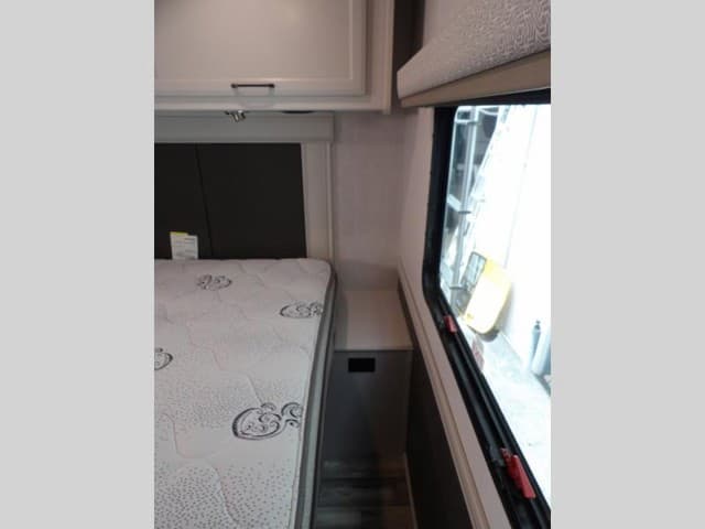 2024 Holiday Rambler 2024 Holiday Rambler Admiral - thumbnail 21