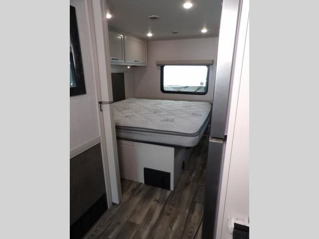 2024 Holiday Rambler 2024 Holiday Rambler Admiral - thumbnail 24