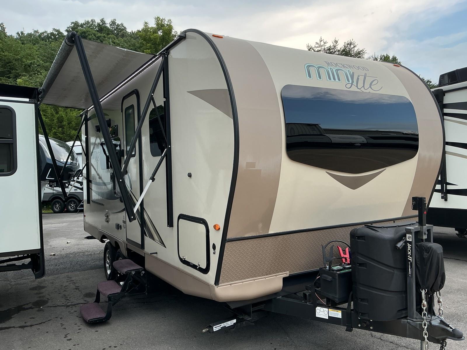 2019 Rockwood Mini Lite Series 2104S
