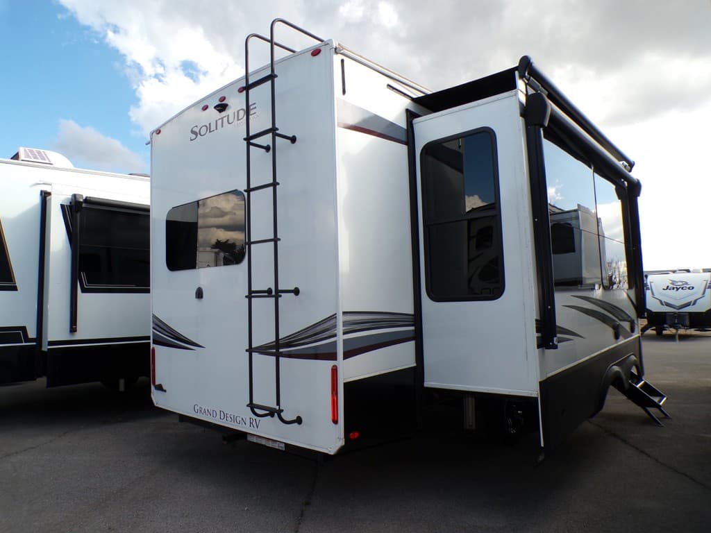 2022 Grand Design 2022 Grand Design Solitude - thumbnail 6