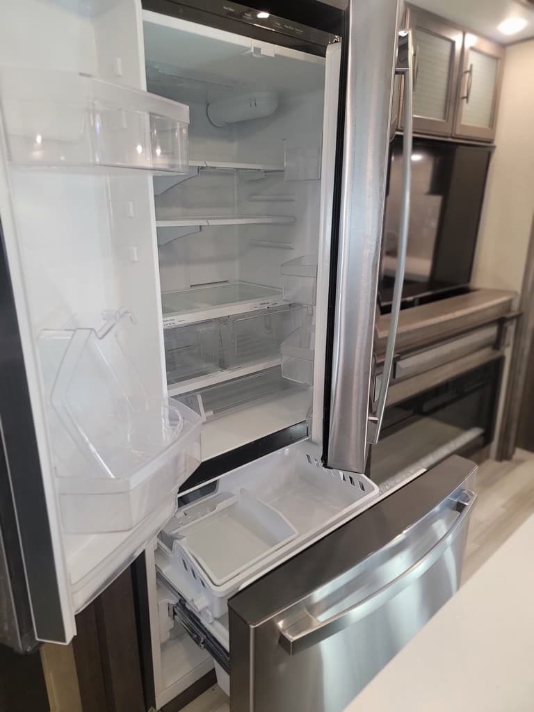 2022 Grand Design 2022 Grand Design Solitude - thumbnail 42