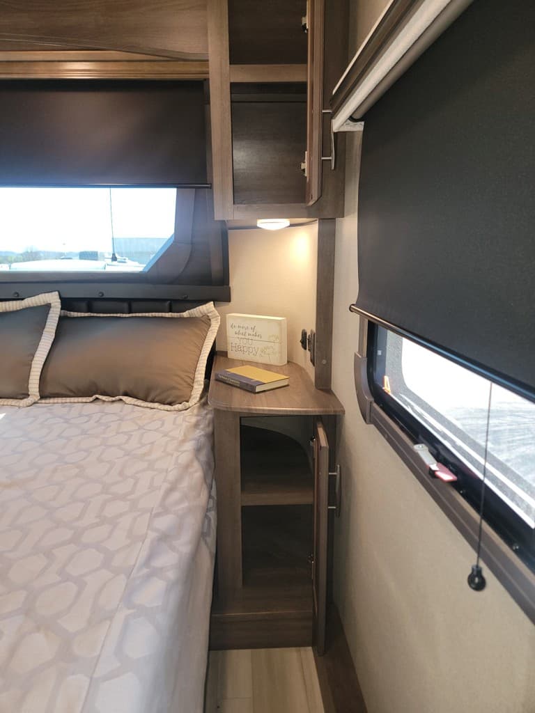 2022 Grand Design 2022 Grand Design Solitude - thumbnail 49