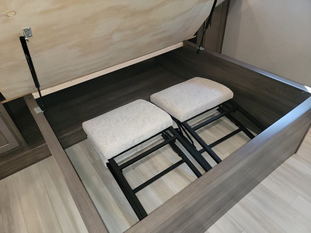 2022 Grand Design 2022 Grand Design Solitude - thumbnail 55