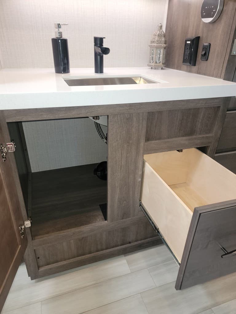 2022 Grand Design 2022 Grand Design Solitude - thumbnail 59