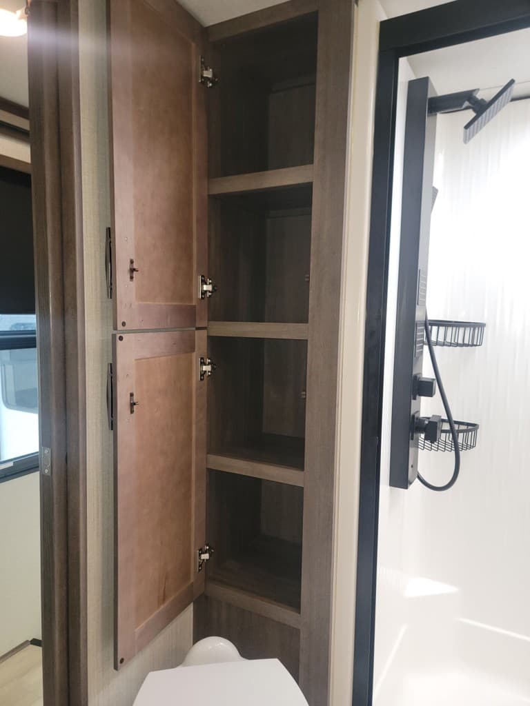 2022 Grand Design 2022 Grand Design Solitude - thumbnail 61