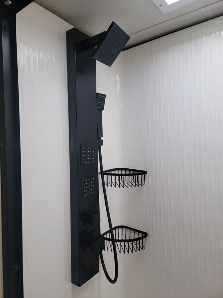 2022 Grand Design 2022 Grand Design Solitude - thumbnail 63