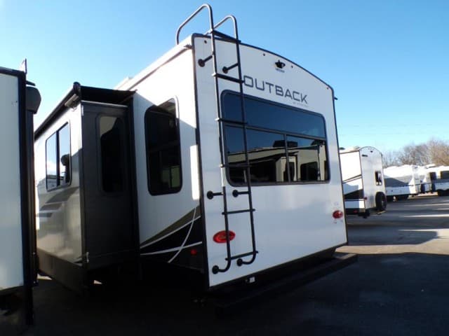 2022 Keystone RV 2022 Keystone RV Outback - thumbnail 4