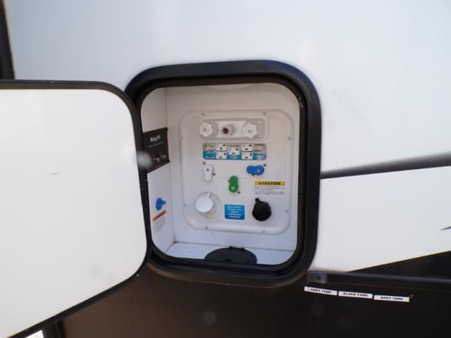 2022 Keystone RV 2022 Keystone RV Outback - thumbnail 8